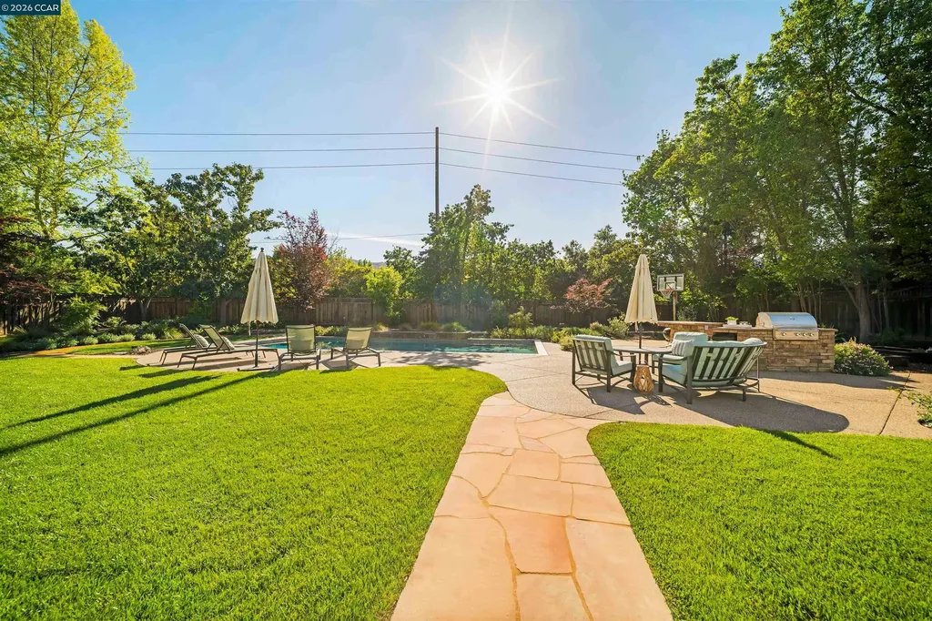 15 Wildwood Court Danville CA 94526