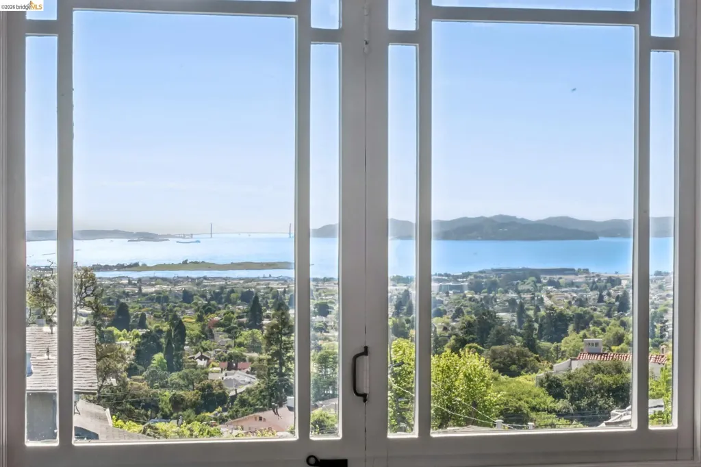 938 San Benito Road Berkeley CA 94707