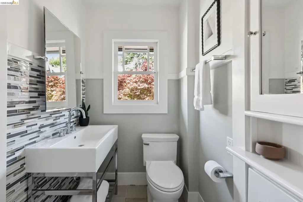 938 San Benito Road Berkeley CA 94707