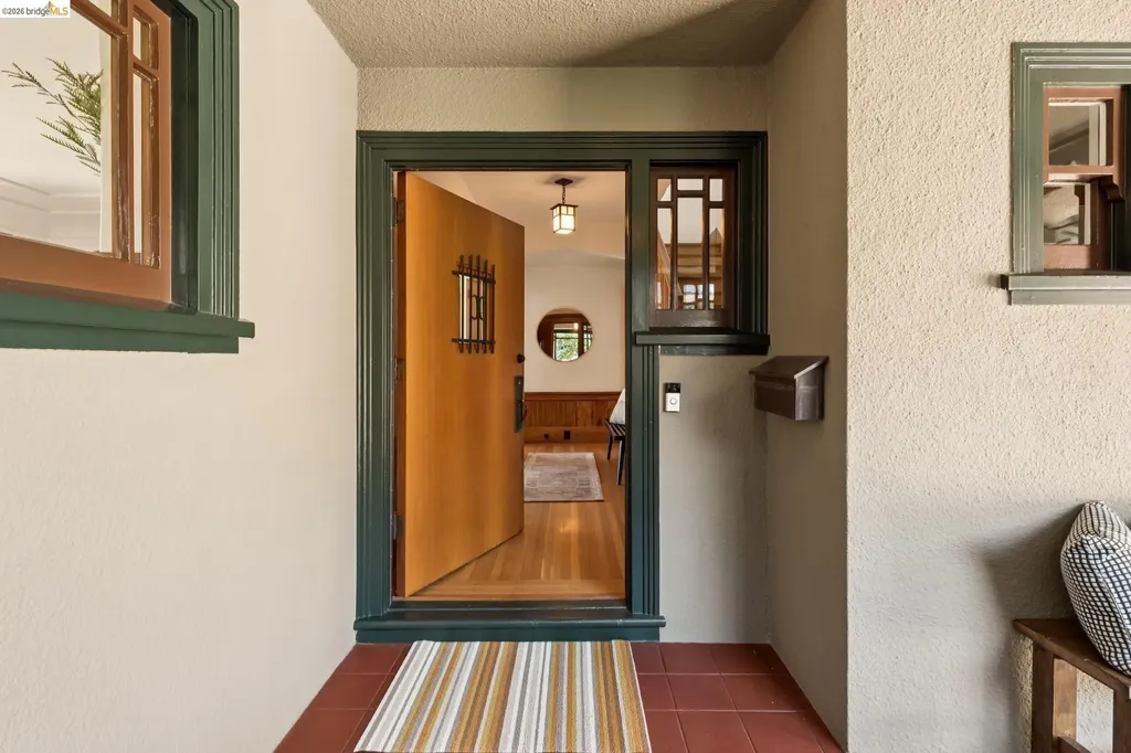 938 San Benito Road Berkeley CA 94707