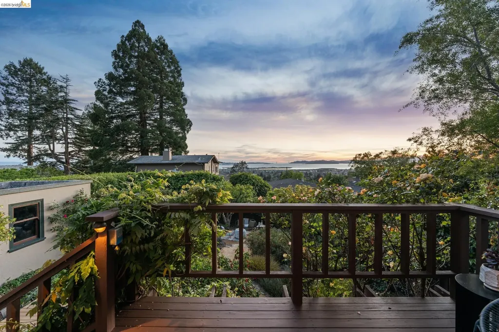 938 San Benito Road Berkeley CA 94707