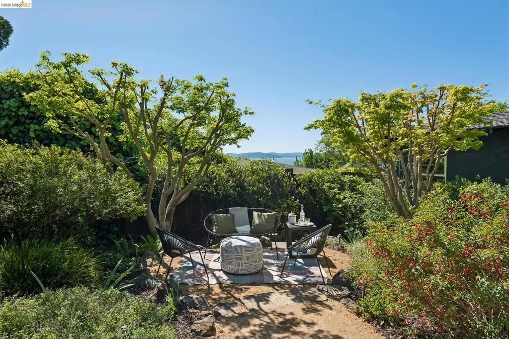 938 San Benito Road Berkeley CA 94707