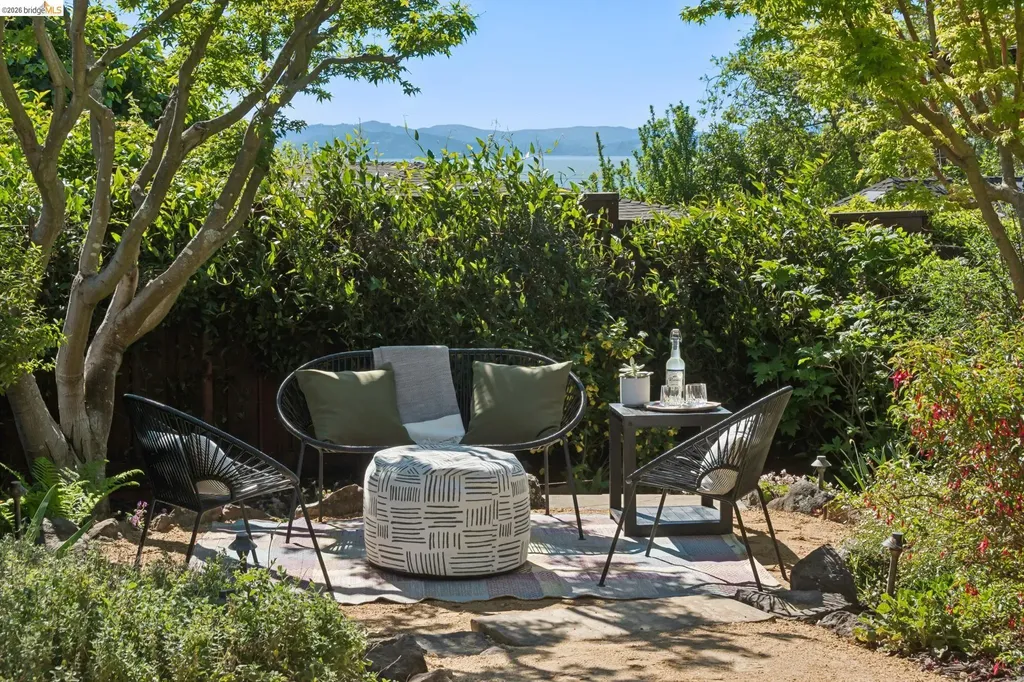 938 San Benito Road Berkeley CA 94707