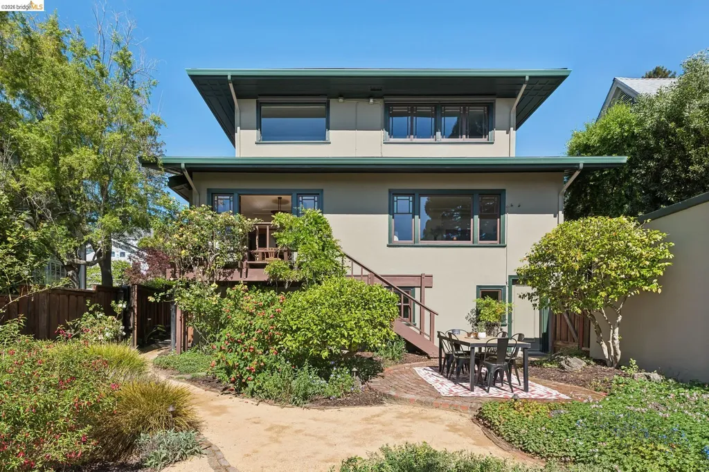 938 San Benito Road Berkeley CA 94707