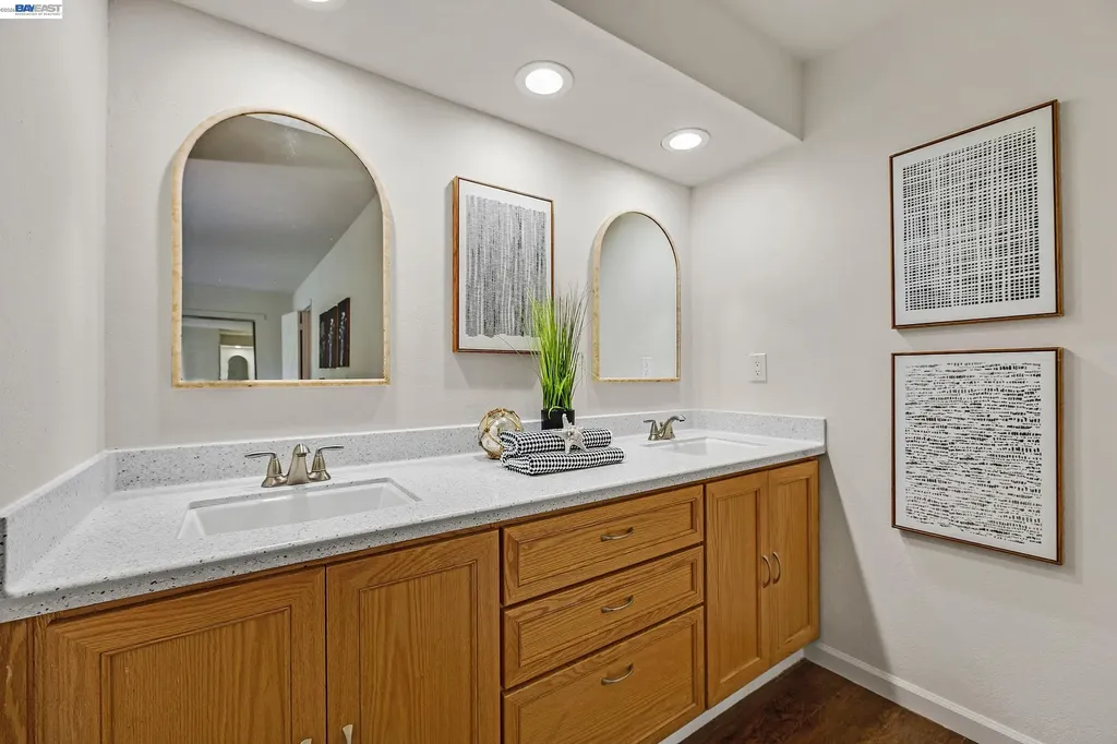 34246 Arizona Street Union City CA 94587