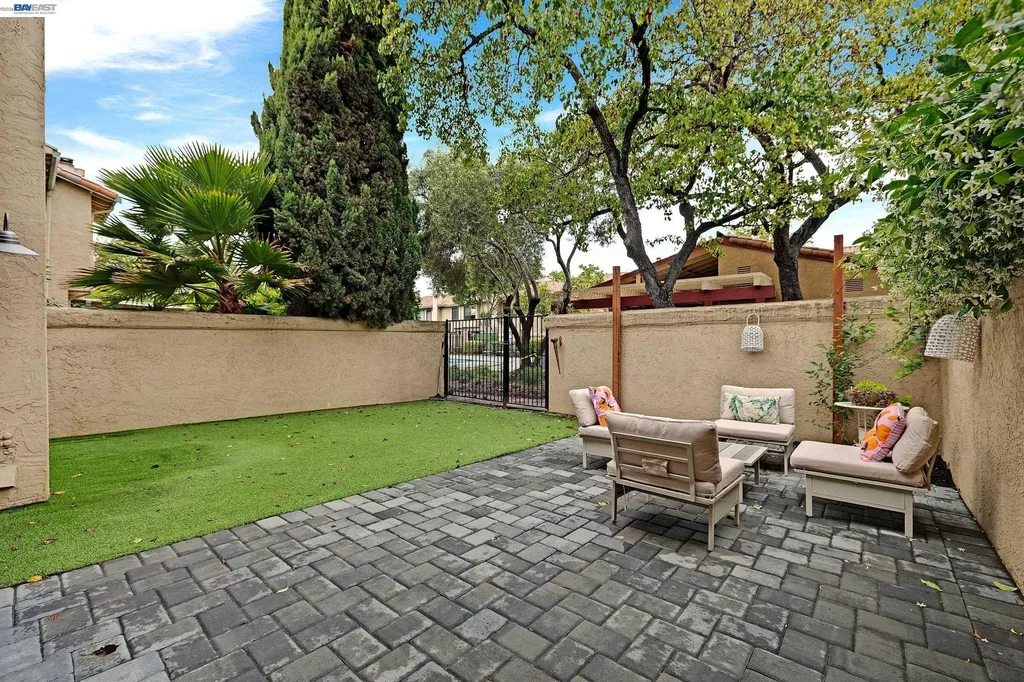 34246 Arizona Street Union City CA 94587
