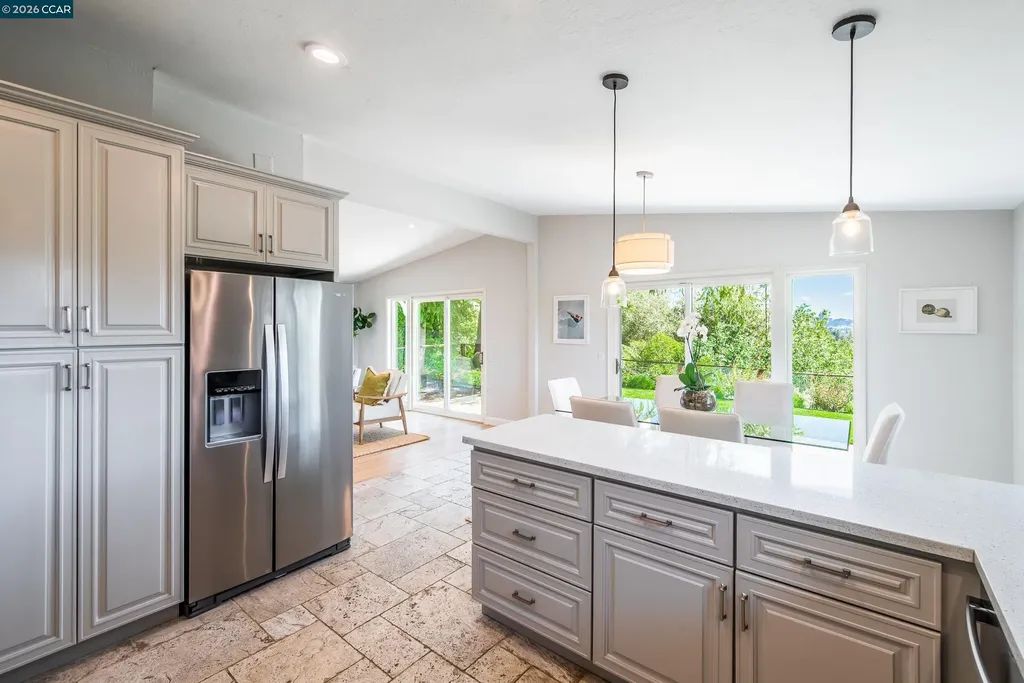11 Dale Court Lafayette CA 94595