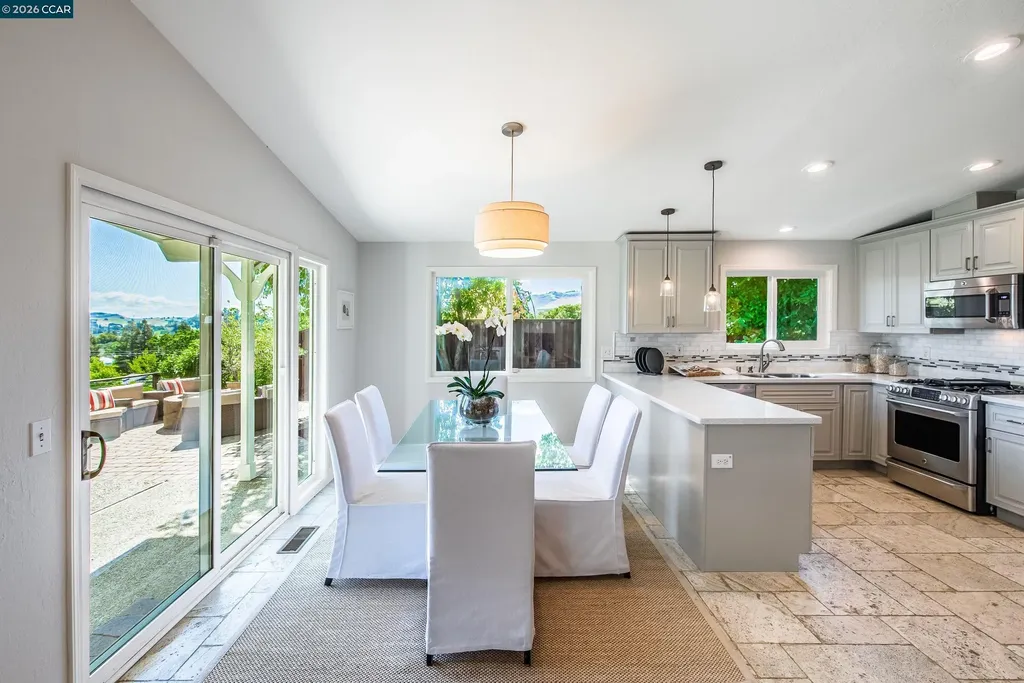 11 Dale Court Lafayette CA 94595