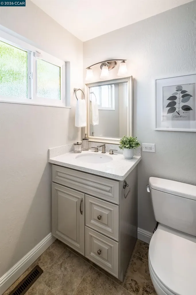 11 Dale Court Lafayette CA 94595