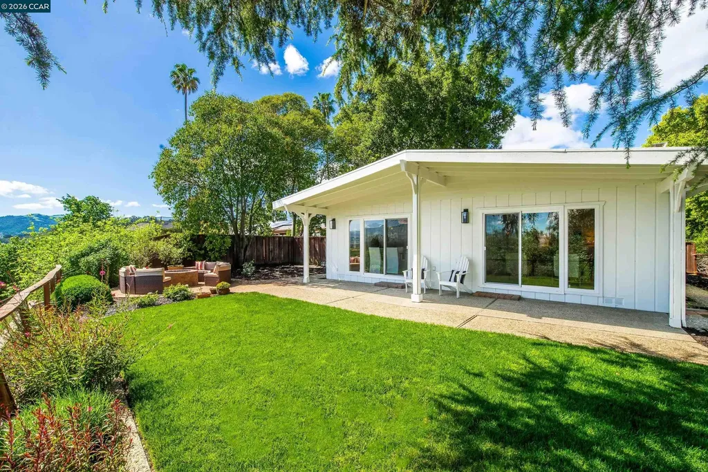 11 Dale Court Lafayette CA 94595