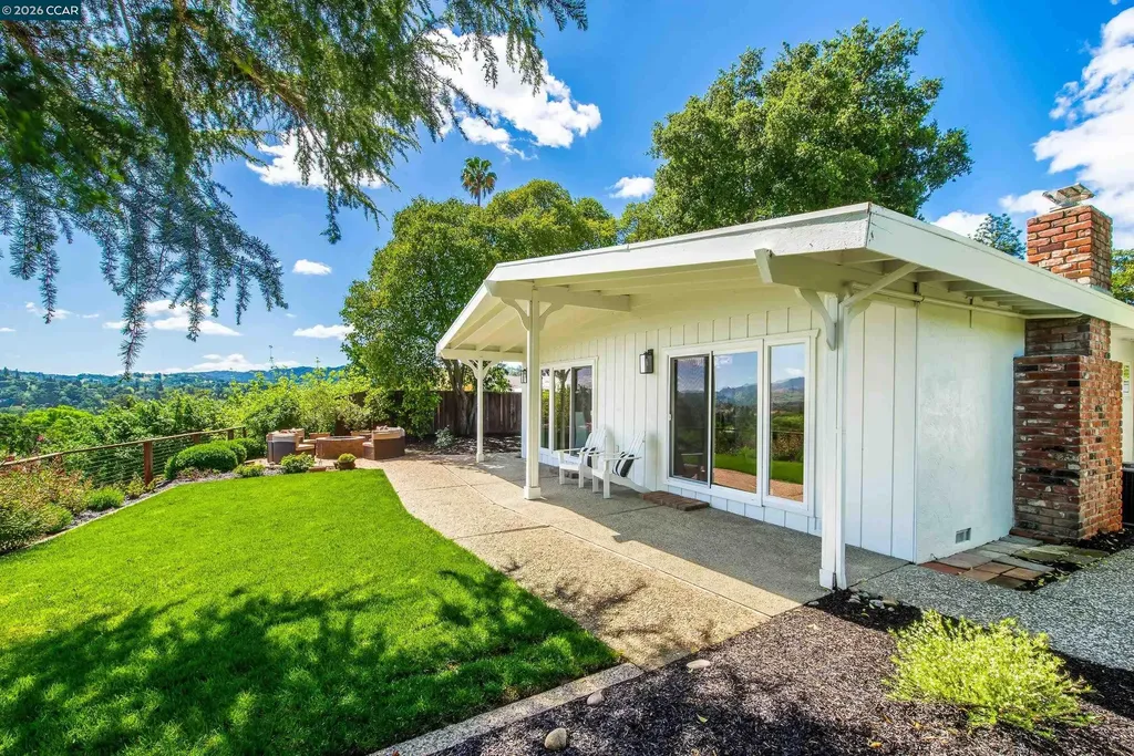 11 Dale Court Lafayette CA 94595