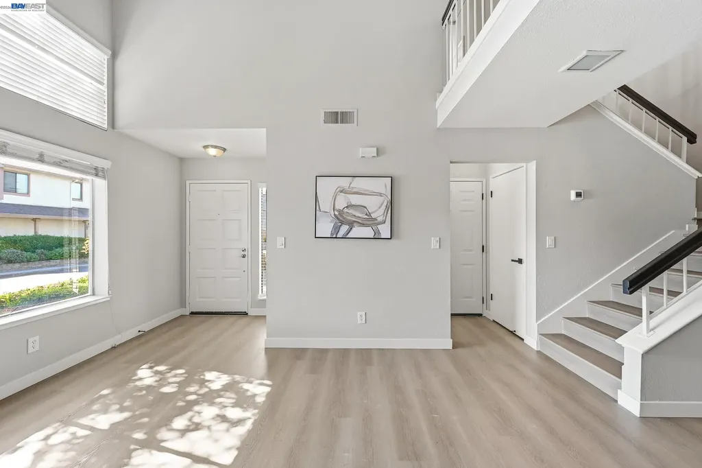 678 Saddleback Terrace Fremont CA 94536