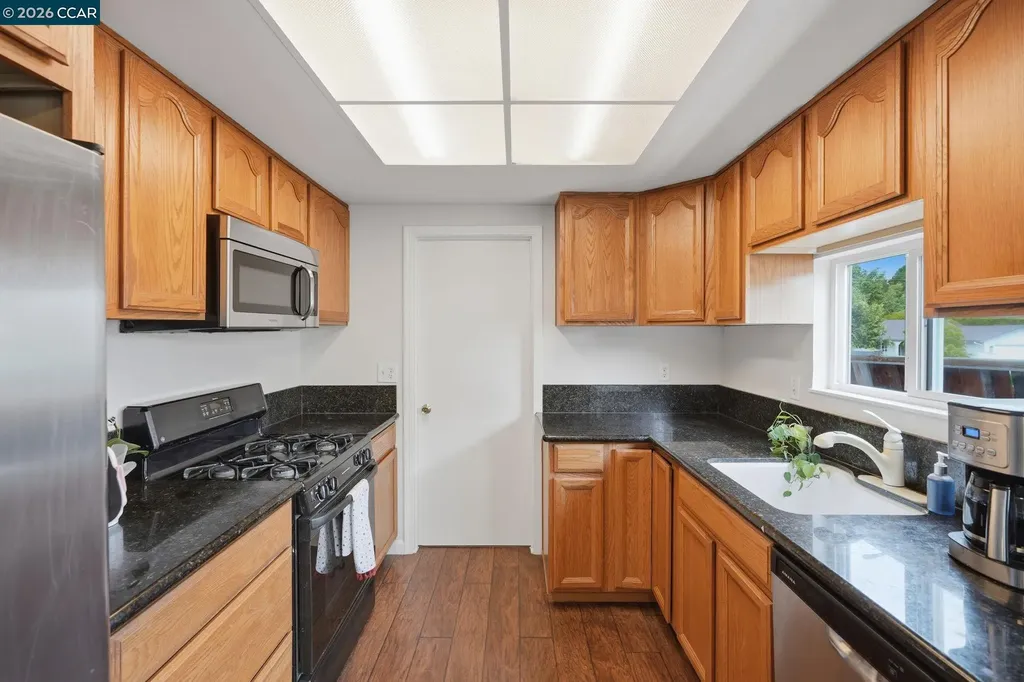 2024 Olympic Drive Martinez CA 94553