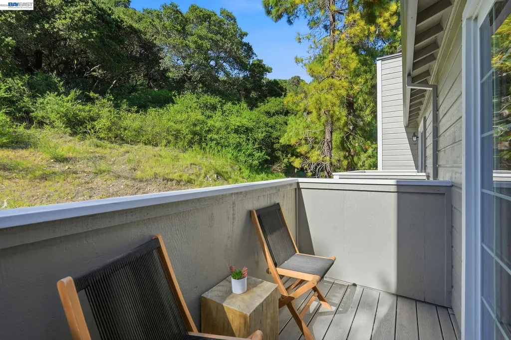 515 Canyon Oaks Drive Oakland CA 94605