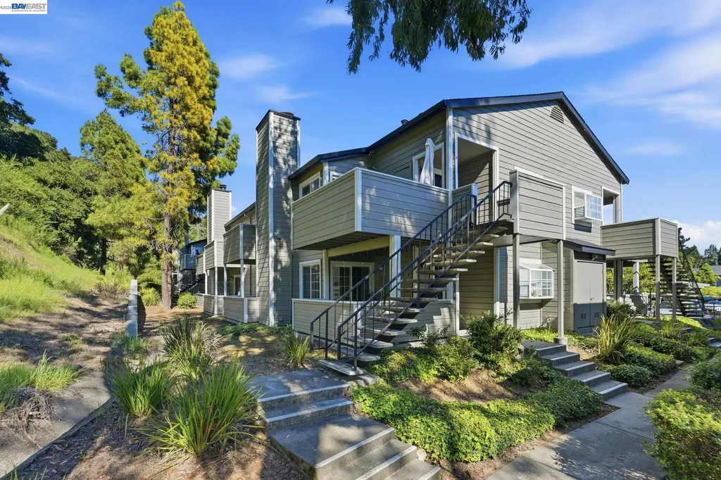 515 Canyon Oaks Drive Oakland CA 94605