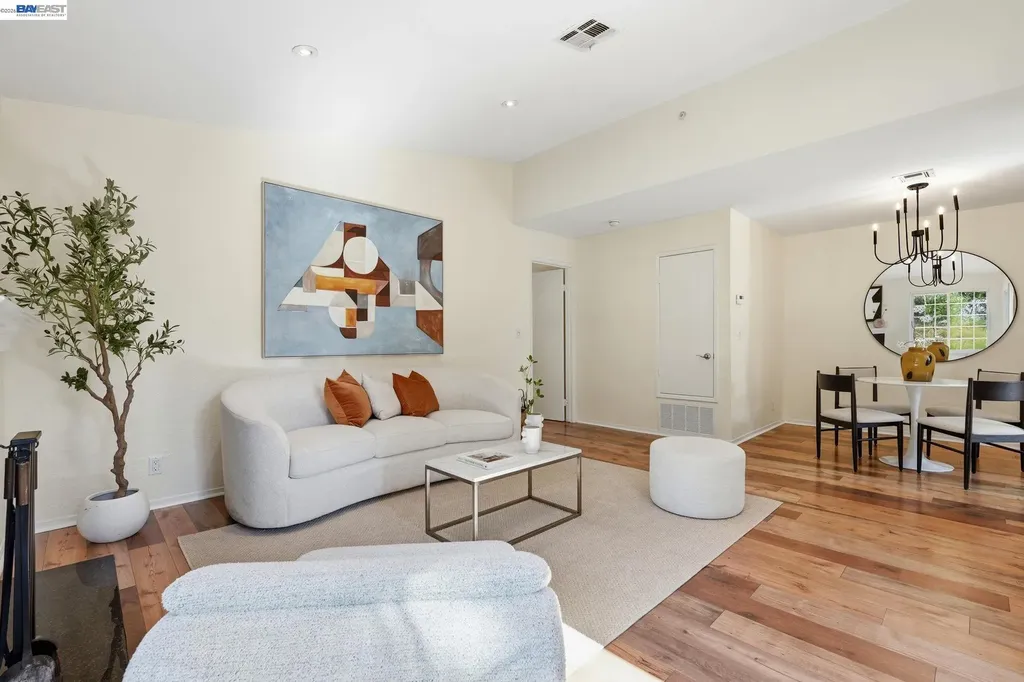515 Canyon Oaks Drive Oakland CA 94605
