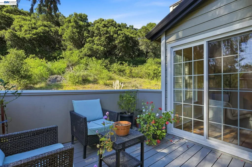 515 Canyon Oaks Drive Oakland CA 94605