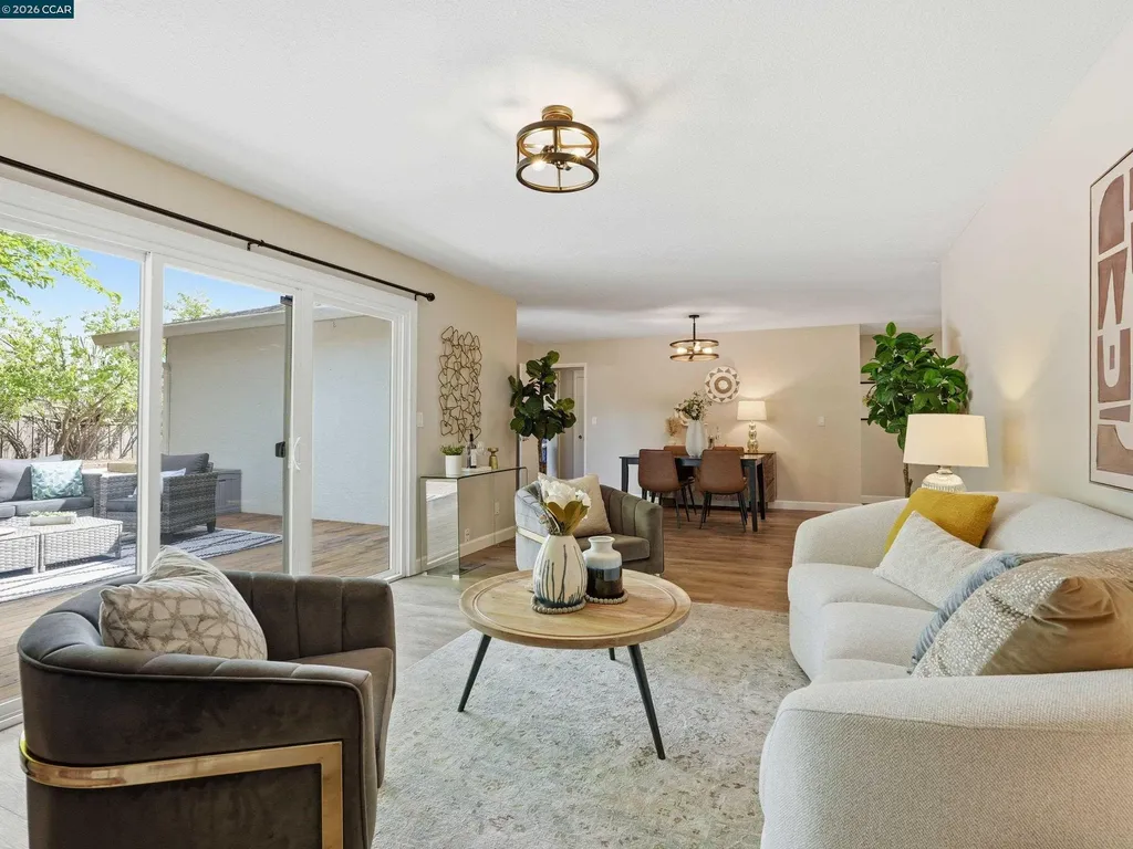 352 Donegal Way Martinez CA 94553