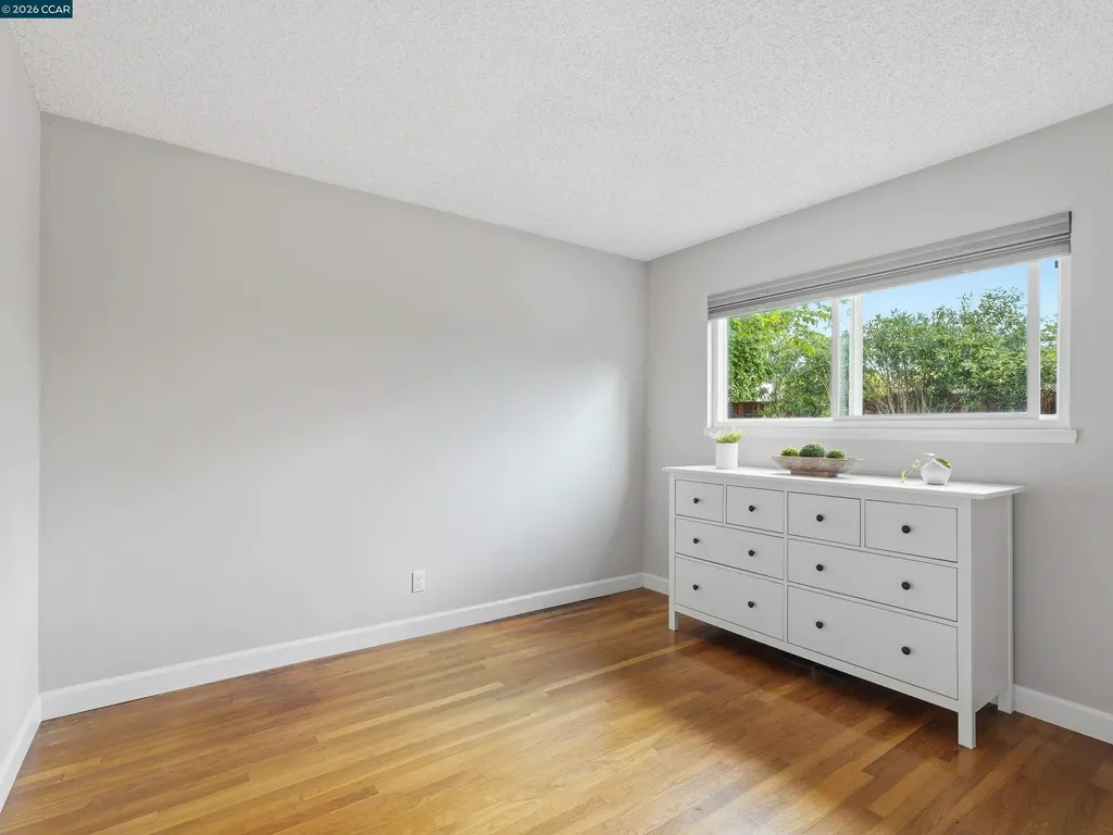 352 Donegal Way Martinez CA 94553