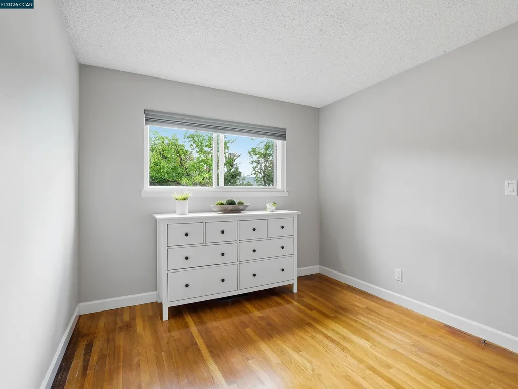 352 Donegal Way Martinez CA 94553