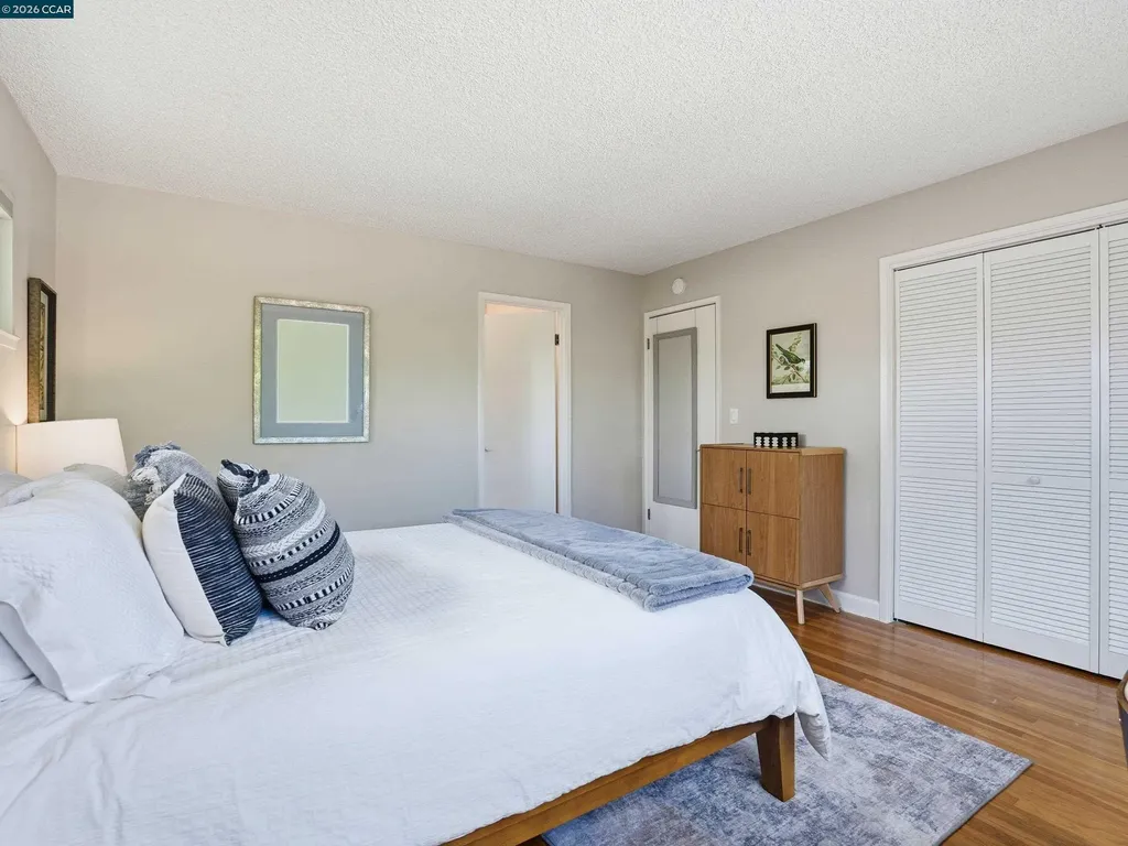352 Donegal Way Martinez CA 94553