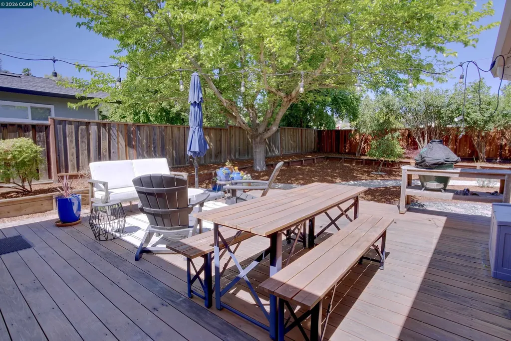 352 Donegal Way Martinez CA 94553