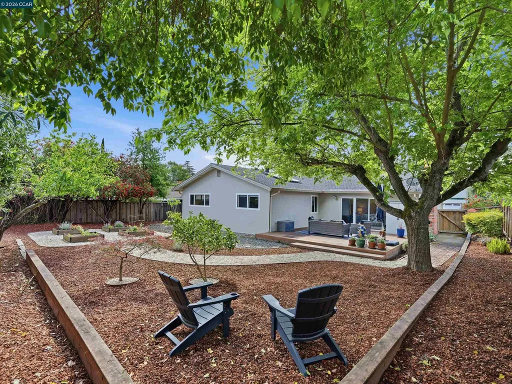 352 Donegal Way Martinez CA 94553