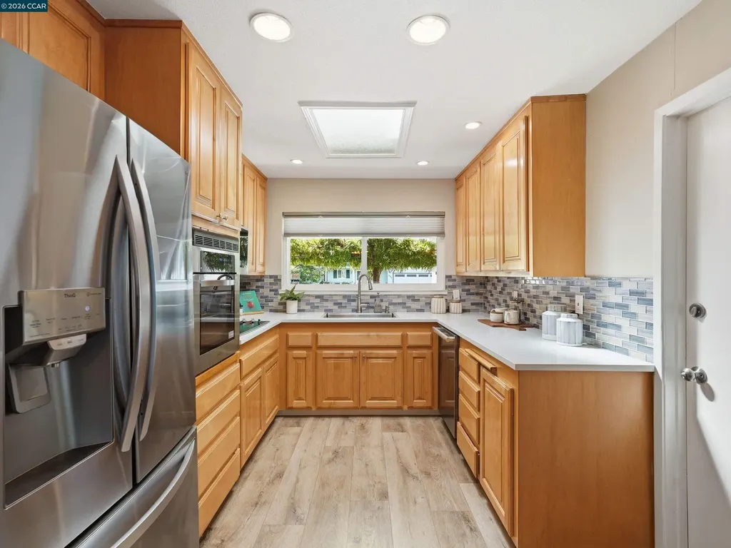 352 Donegal Way Martinez CA 94553
