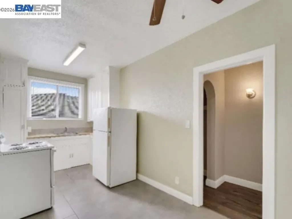2624 Foothill Boulevard Oakland CA 94601