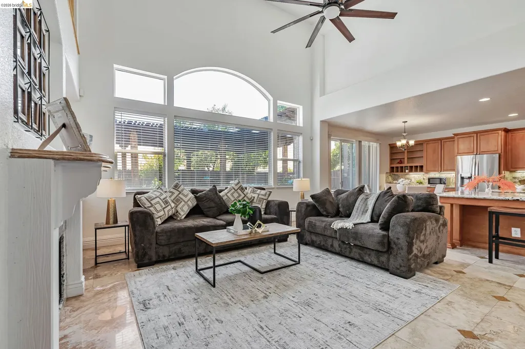 5065 Carbondale Antioch CA 94531