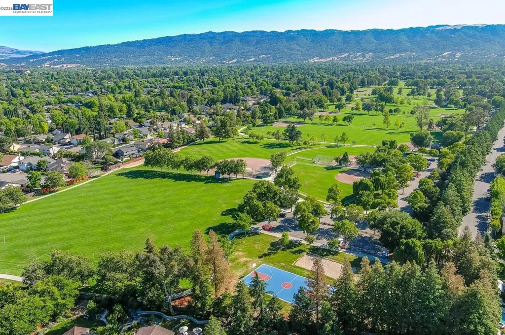 223 Birch Creek Drive Pleasanton CA 94566