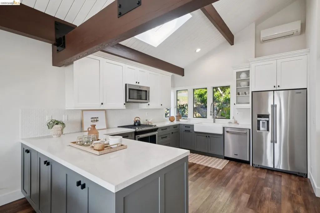 101 Taurus Avenue Oakland CA 94611