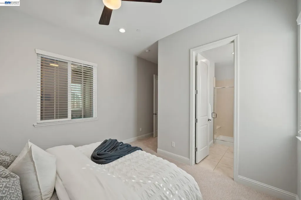 33454 Bronco Loop Fremont CA 94555