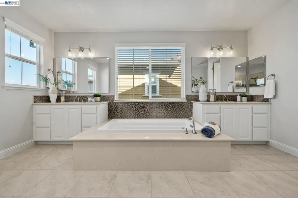 33454 Bronco Loop Fremont CA 94555
