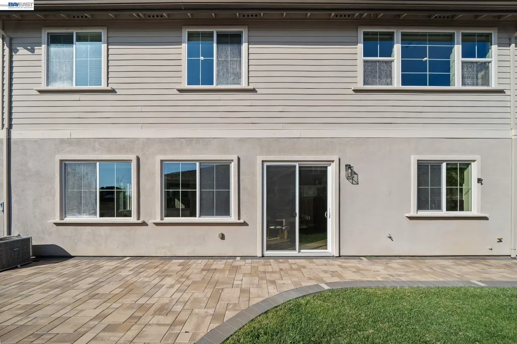 33454 Bronco Loop Fremont CA 94555