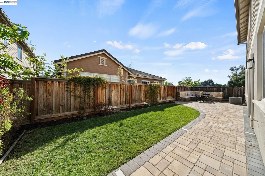 33454 Bronco Loop Fremont CA 94555