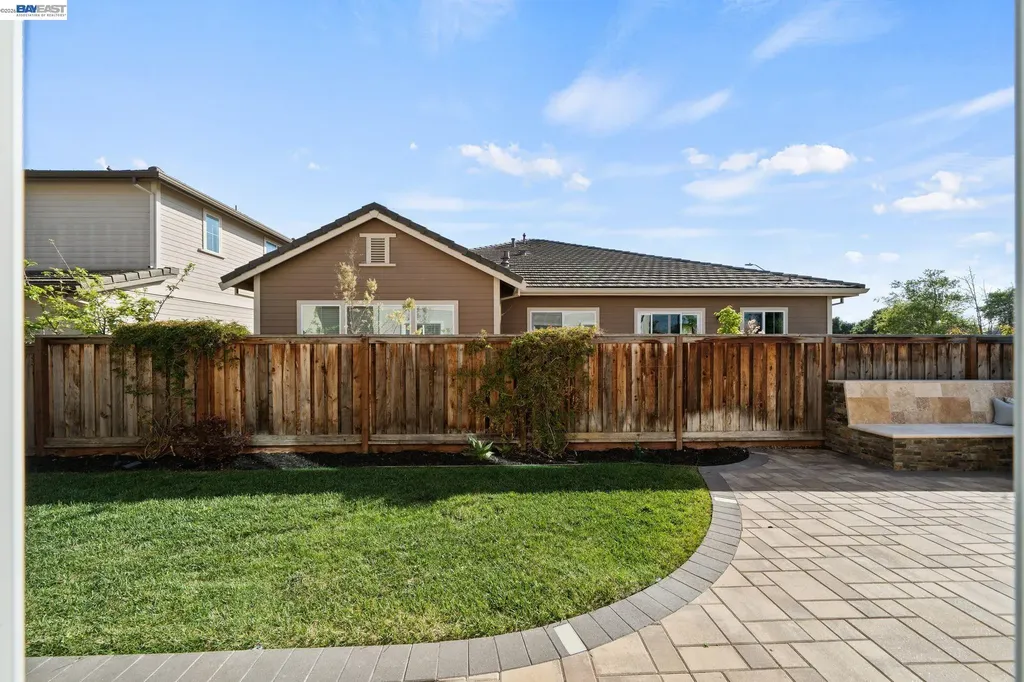 33454 Bronco Loop Fremont CA 94555