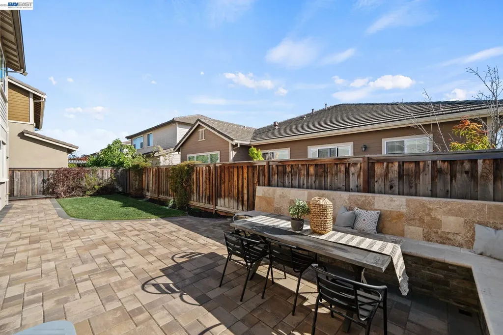 33454 Bronco Loop Fremont CA 94555