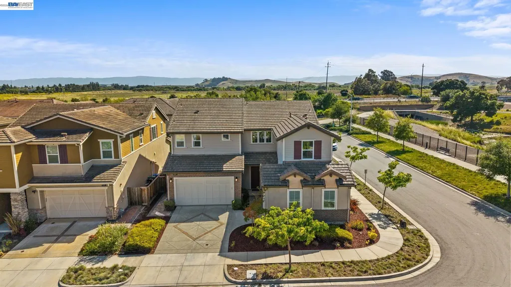 33454 Bronco Loop Fremont CA 94555