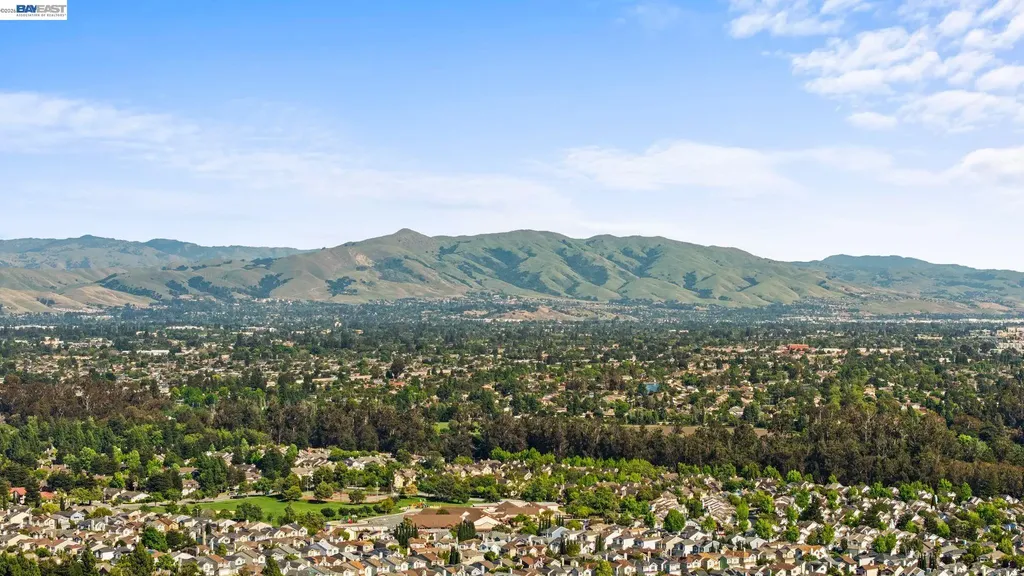 33454 Bronco Loop Fremont CA 94555