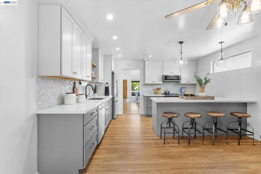 831 Casanova Drive San Leandro CA 94578