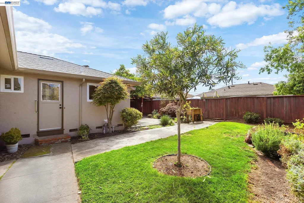 831 Casanova Drive San Leandro CA 94578
