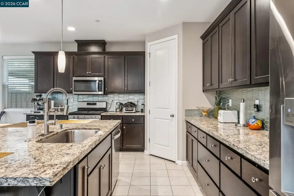 813 Stickney Way Oakley CA 94561