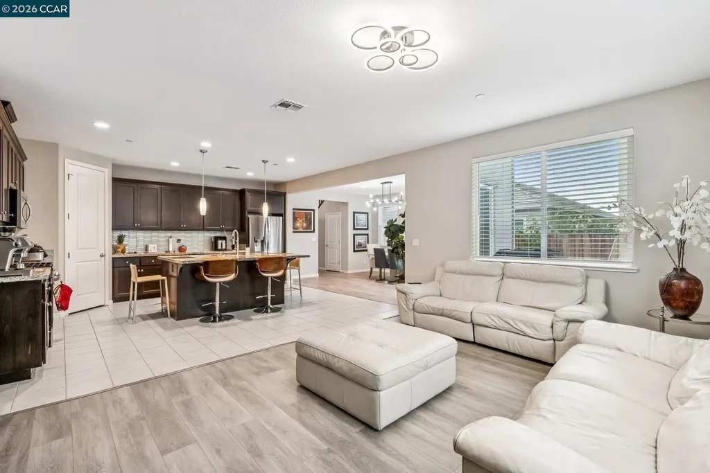 813 Stickney Way Oakley CA 94561