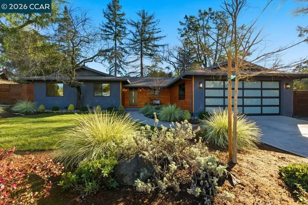 6 Sparrow Court Moraga CA 94556