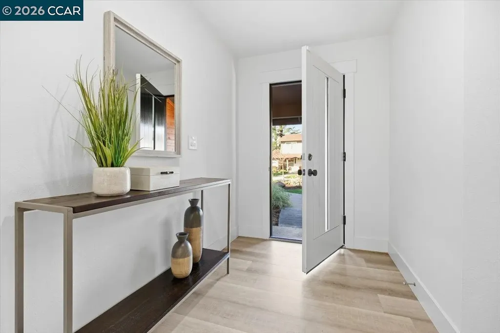6 Sparrow Court Moraga CA 94556