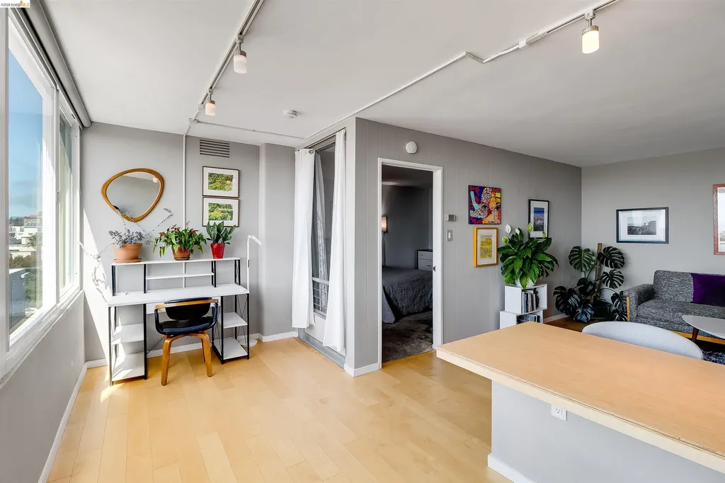 2550 Dana Street Berkeley CA 94704