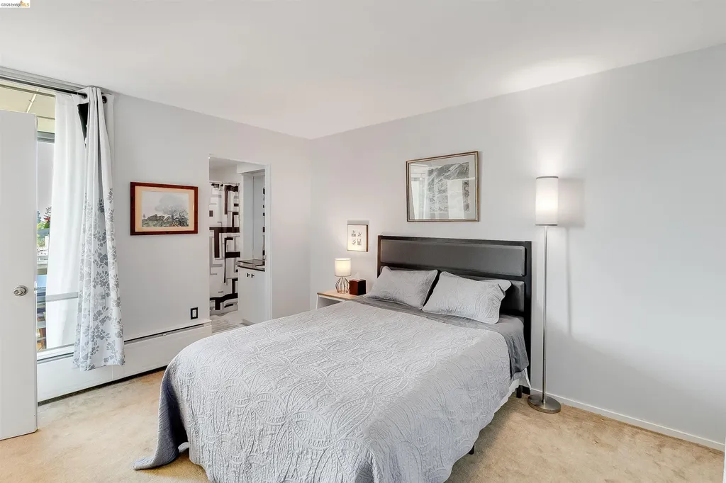 2550 Dana Street Berkeley CA 94704