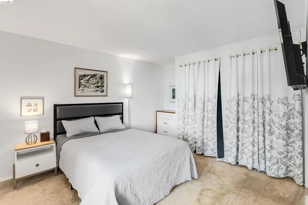 2550 Dana Street Berkeley CA 94704
