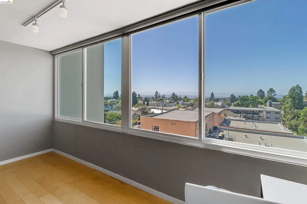 2550 Dana Street Berkeley CA 94704